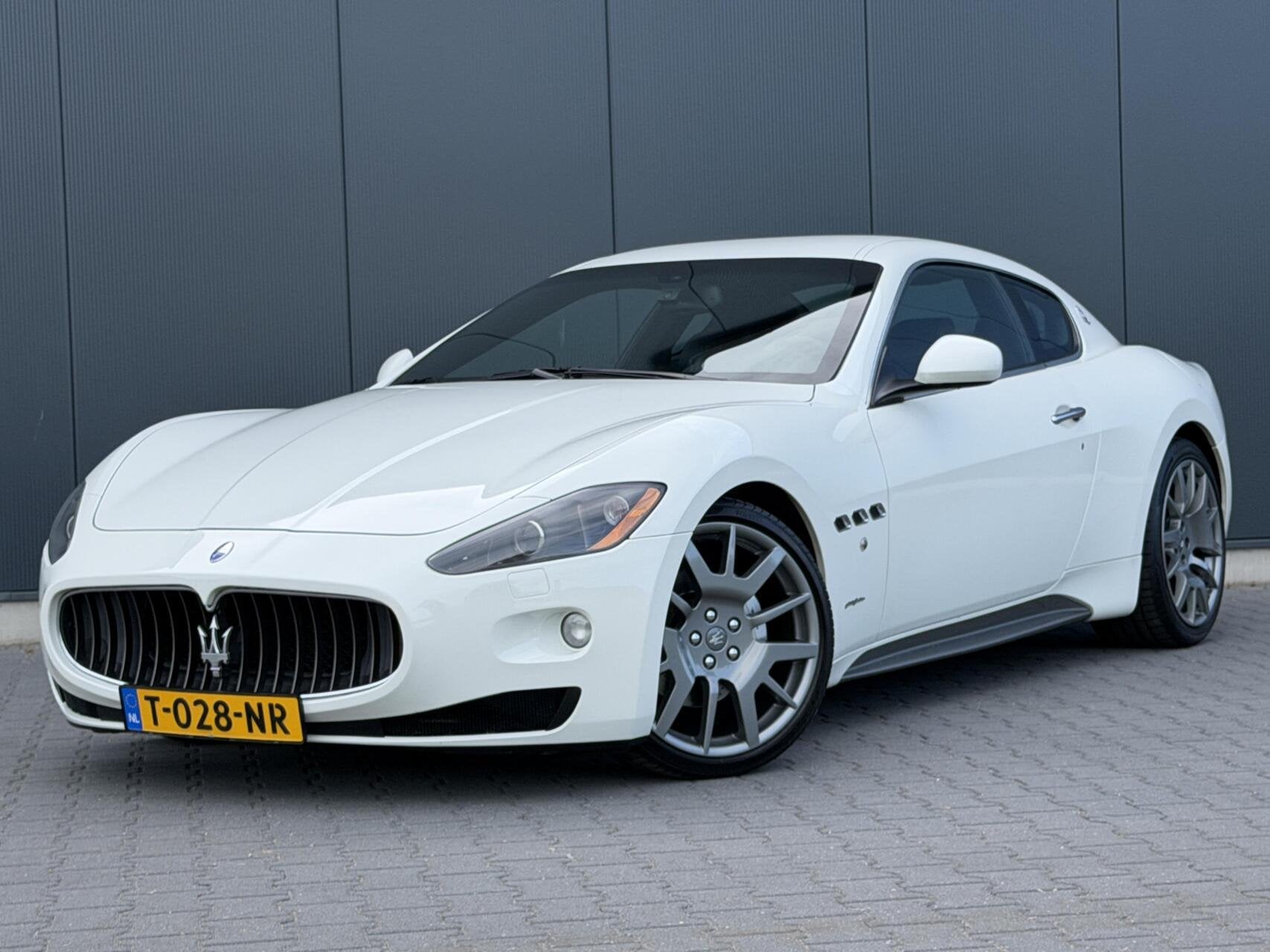 Maserati GranTurismo 4.2 406PK - ZF Transmissie - Leder - Un, Auto's, Automaat, Gebruikt, 405 pk, 4 stoelen