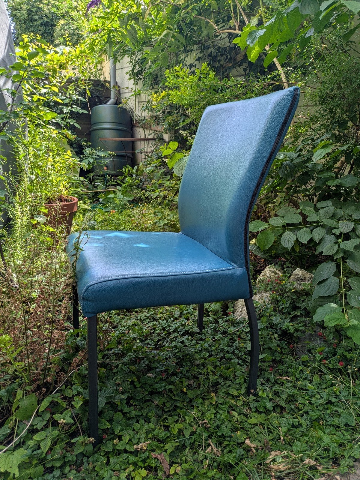 4 ZGAN, zeer comfortabele eetkamerstoelen, NWPRIJS €234 P/S, Ophalen, Blauw, Zo goed als nieuw, Vier
