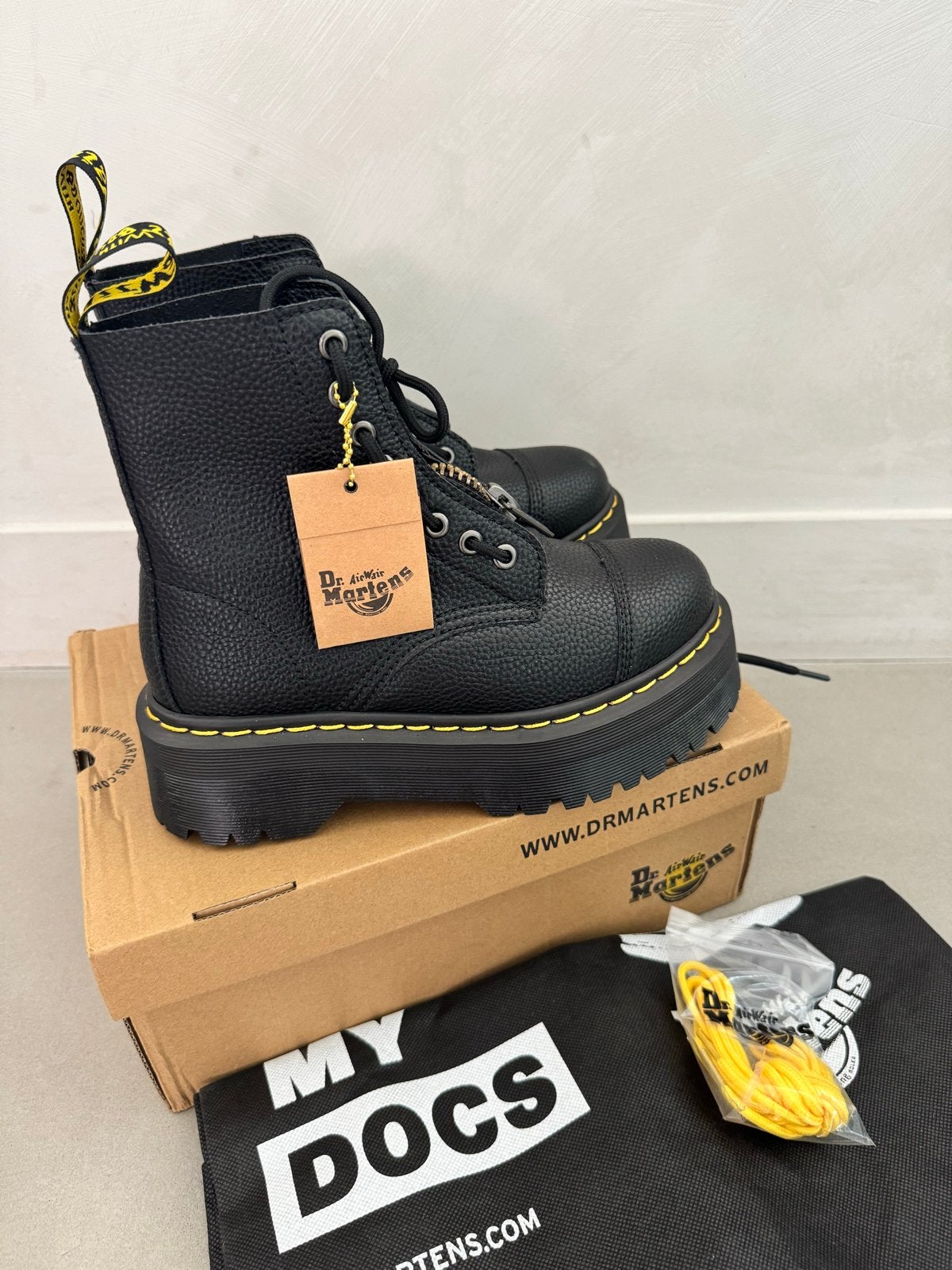 Dr. Martens Sinclair laarzen maat 39, Kleding | Dames, Schoenen, Zwart, Lage of Enkellaarzen, Nieuw, Ophalen of Verzenden