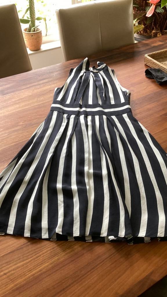 Marccain n3 38 feestelijk jurkje, Kleding | Dames, Ophalen of Verzenden, Zo goed als nieuw, Maat 38/40 (M), Boven de knie