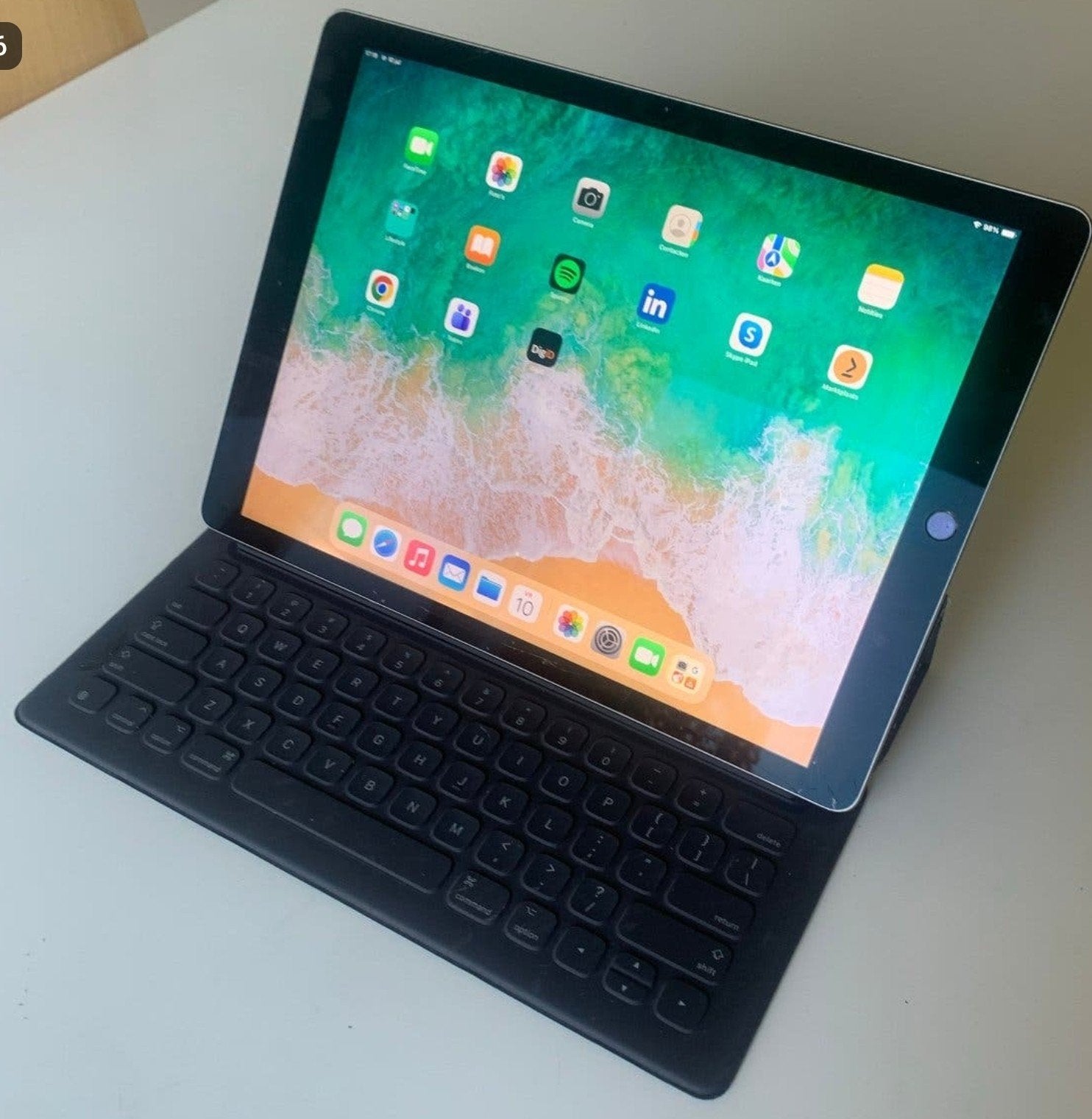 Ipad Pro 12" met toetsenbord in goede staat! met barstjes, Ophalen of Verzenden, 12 inch, Apple iPad
