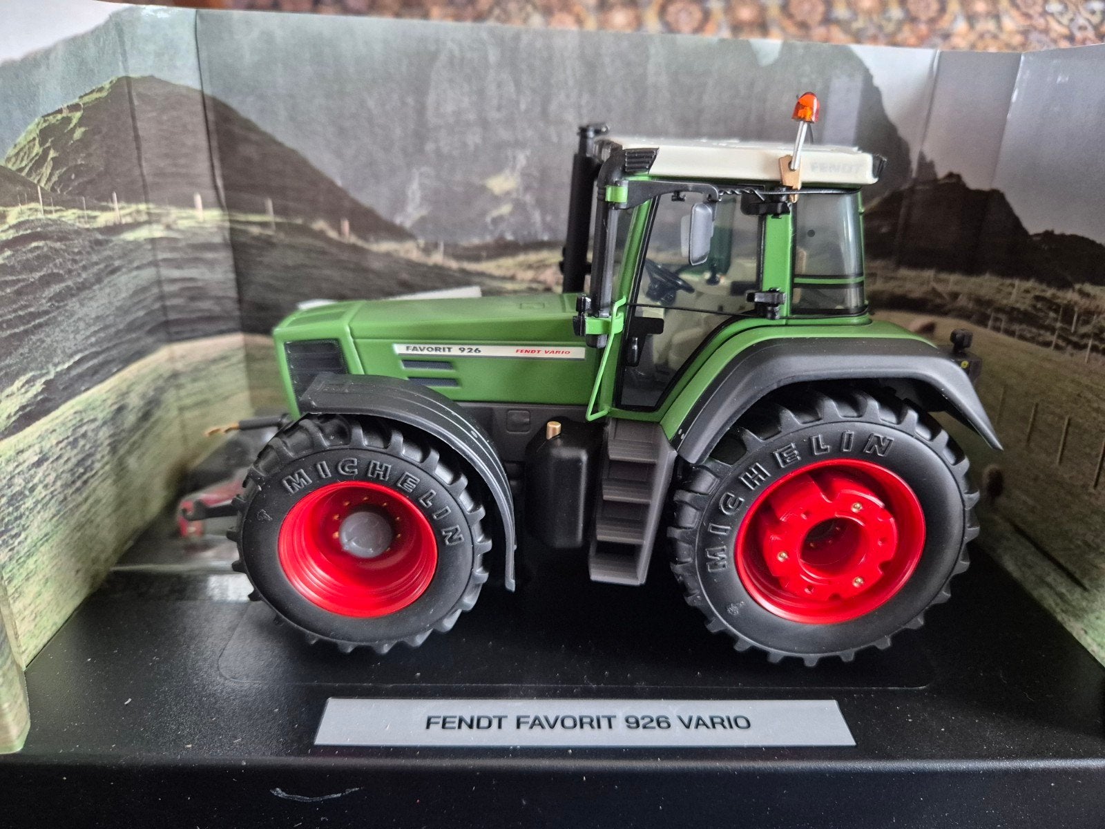 Fendt Favorit 926 Vario (1.Gen) Die-Cast Metal Model, Ophalen of Verzenden, Nieuw