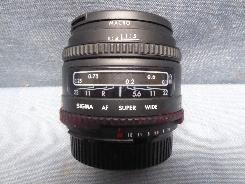 Sigma lens super wide ii 1;2,8 f=24mm multi-coated 52 mm, Sigma, Beschermhoes/tas, Ophalen of Verzenden, Zo goed als nieuw