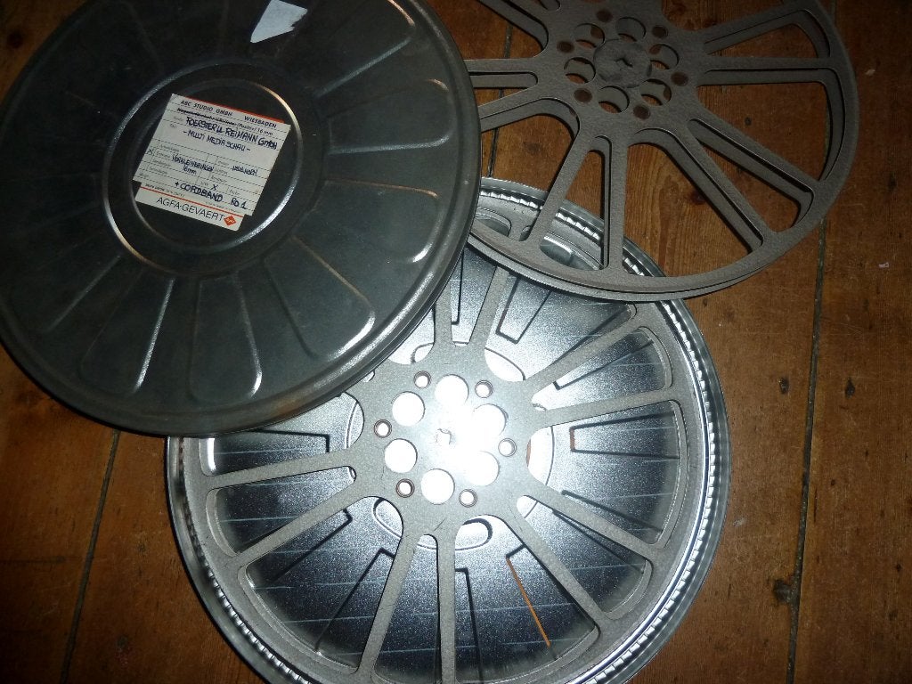 16mm Vintage 2x Reel hamerslag 500-600mtr, Ophalen of Verzenden, 16mm film