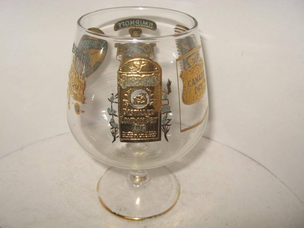Prachtig Vodka glas met gouden logo's, Verzamelen, Ophalen of Verzenden, Gebruikt, Overige typen