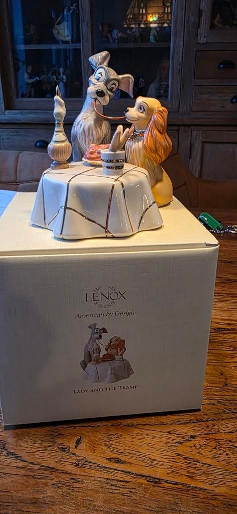 Lenox disney Lady and the tramp, Verzamelen, Verzenden, Overige figuren, Zo goed als nieuw, Beeldje of Figuurtje
