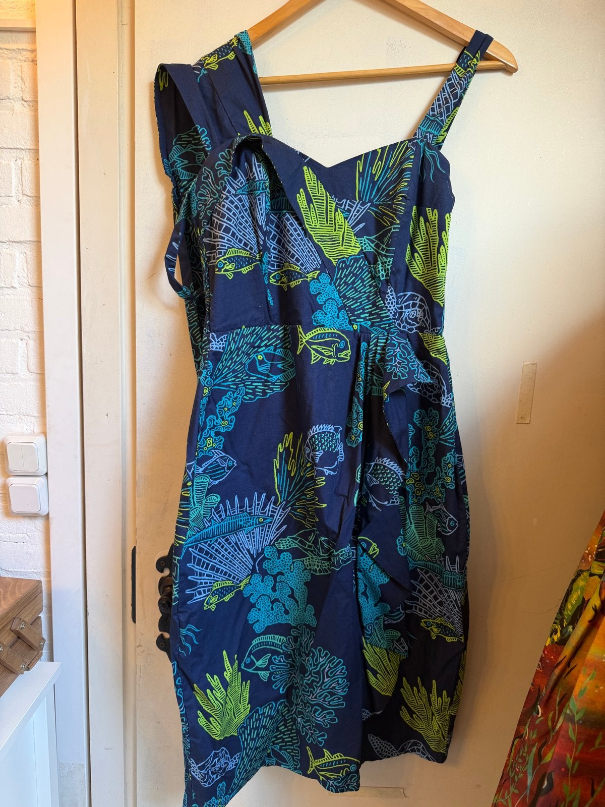 Unieke Tiki Vintage Stijl Jurk - Violets in May, Ophalen of Verzenden, Zo goed als nieuw, Maat 42/44 (L), Onder de knie