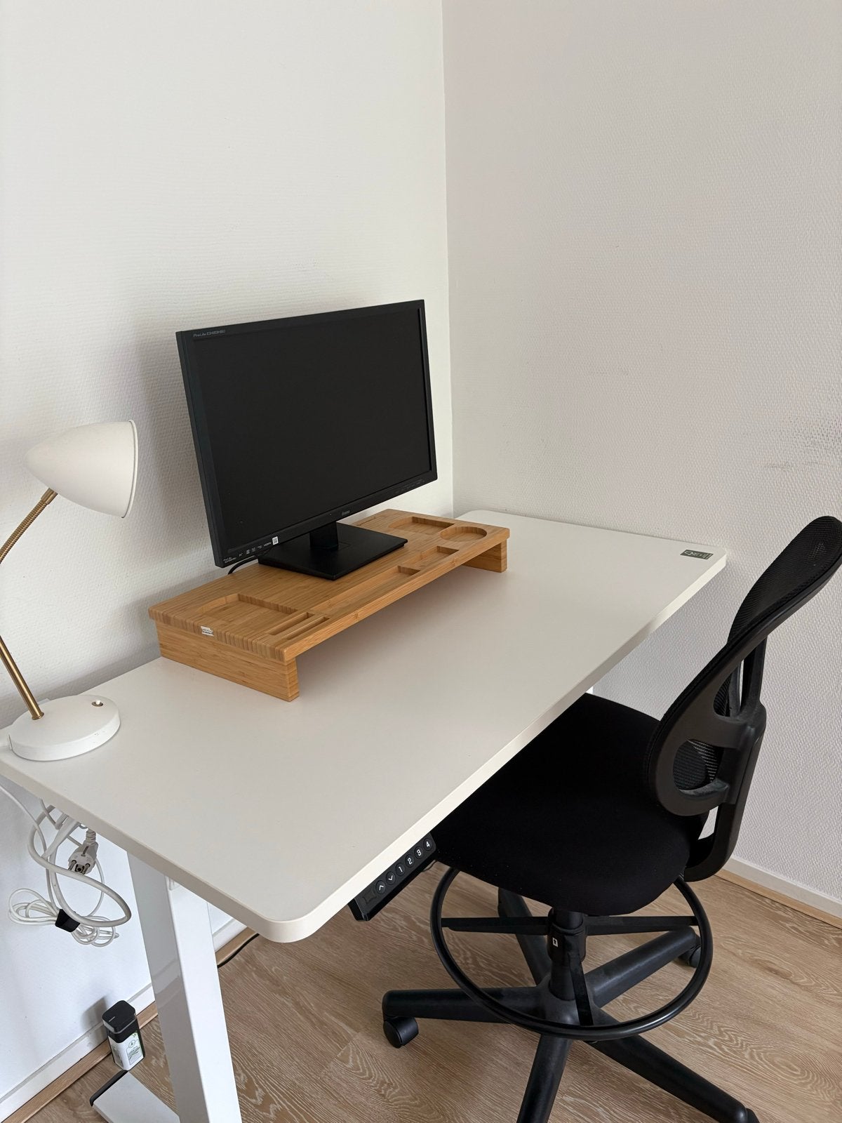 Flexispot zit-sta bureau met bureaustoel en accessoires, Ophalen, Zit-sta bureau, Elektrisch, Hout