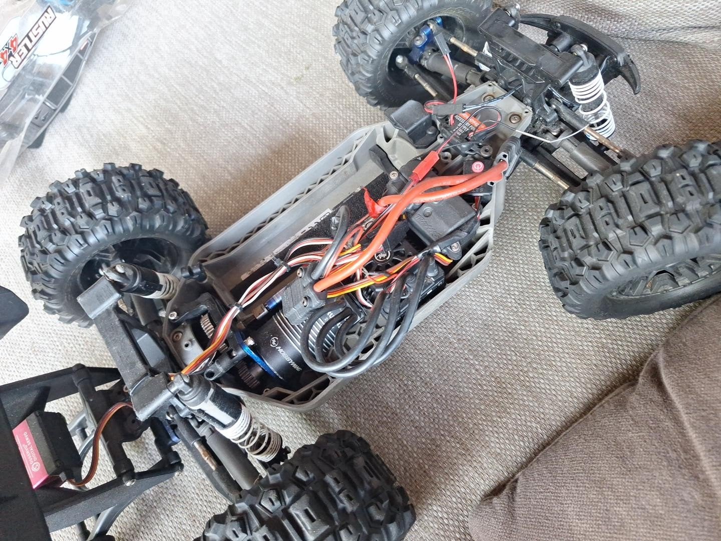 Traxxas Rustler 4x4 VXL met Hobbywing Max 8, Elektro, Gebruikt, Auto offroad, Ophalen of Verzenden