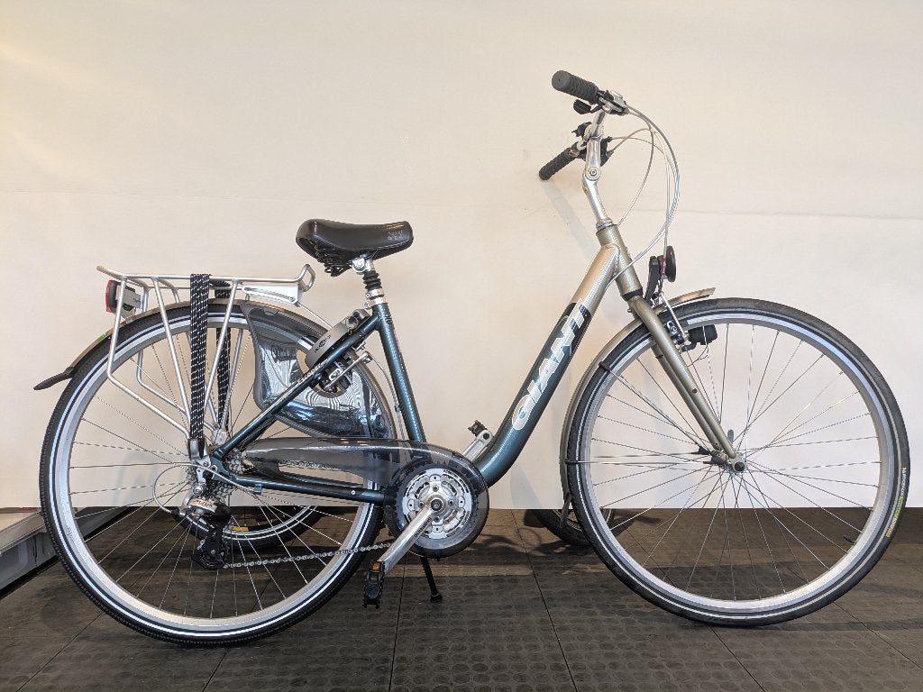 28 inch Giant Escaper met 21 versnellingen., Fietsen en Brommers, Ophalen, 28 inch, Giant, Zo goed als nieuw