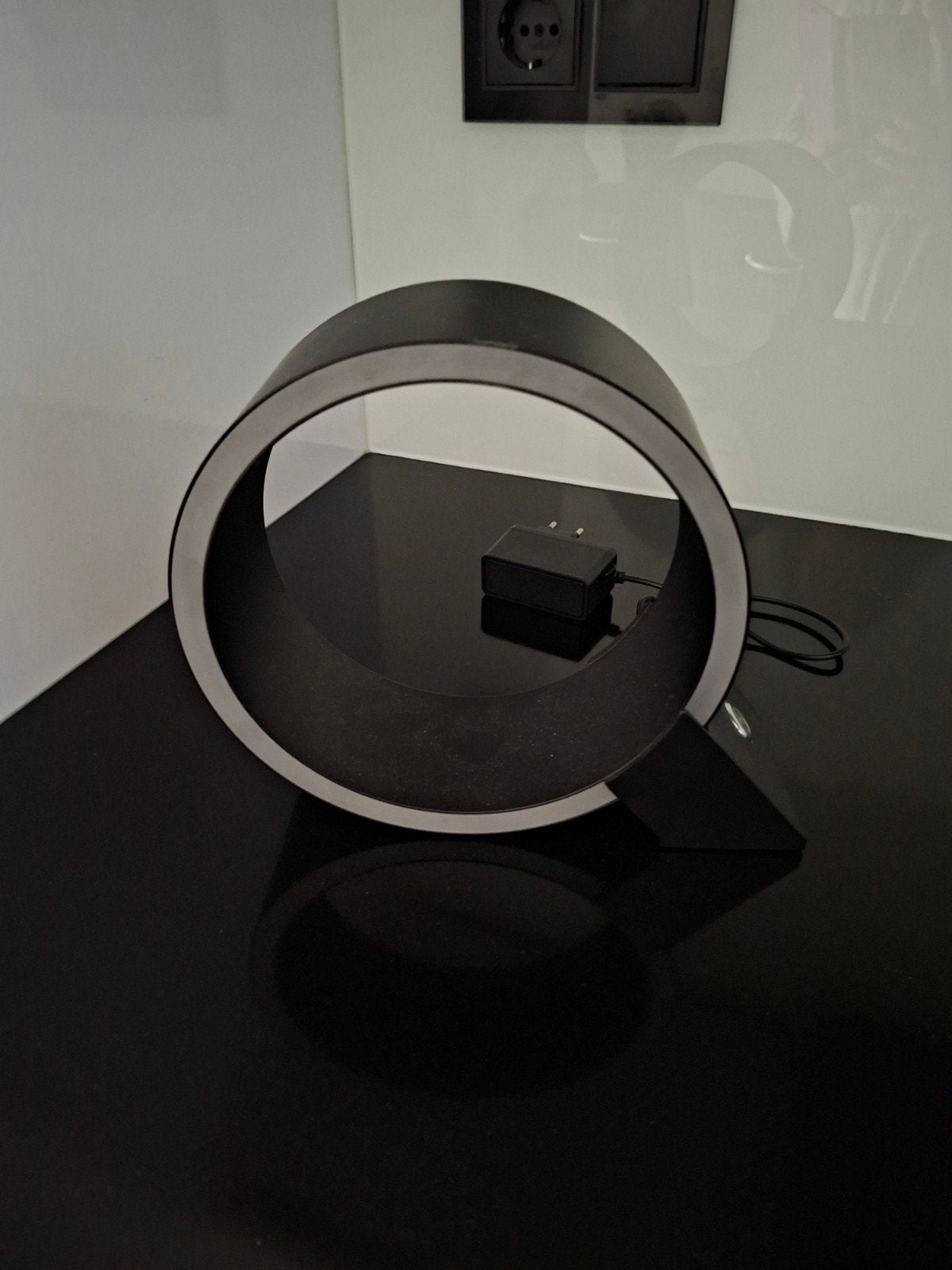 Moderne LED Ringlamp - Sfeervolle Verlichting, Zwart, Ophalen, Zo goed als nieuw
