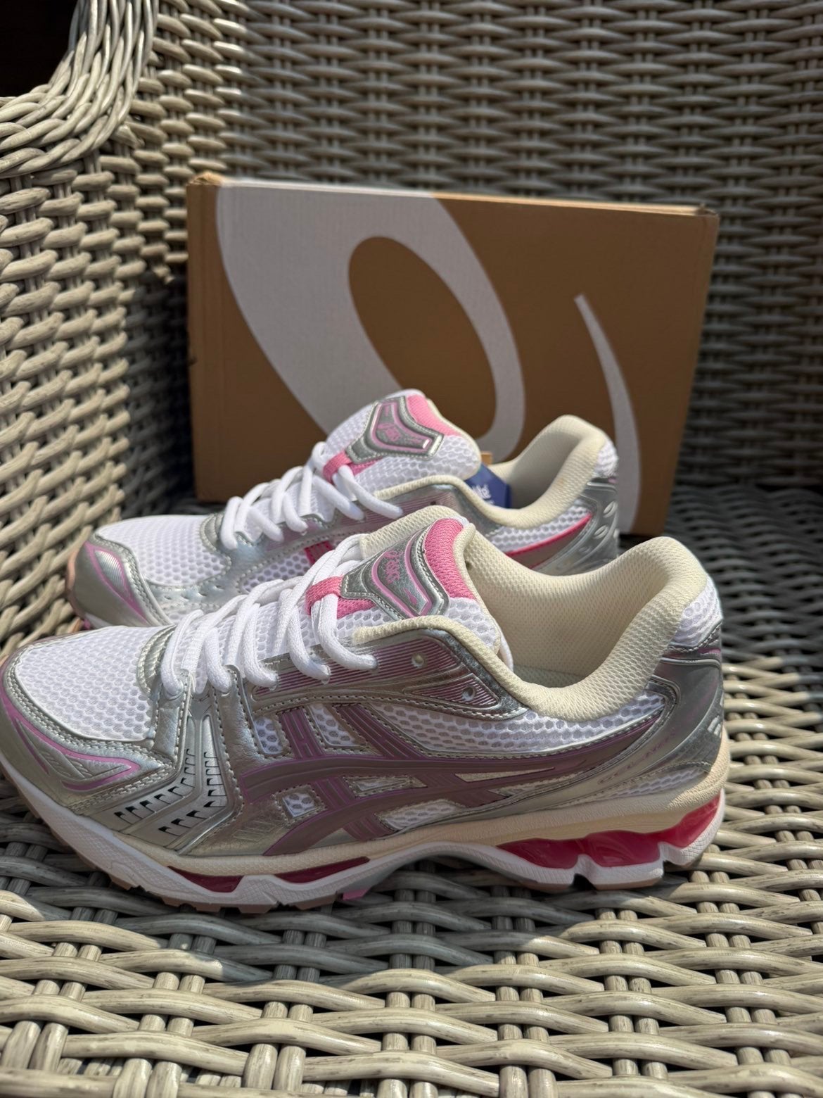 ASICS Gel-Kayano 14 || maat 42,5, Ophalen of Verzenden, Nieuw, Overige kleuren, Overige typen