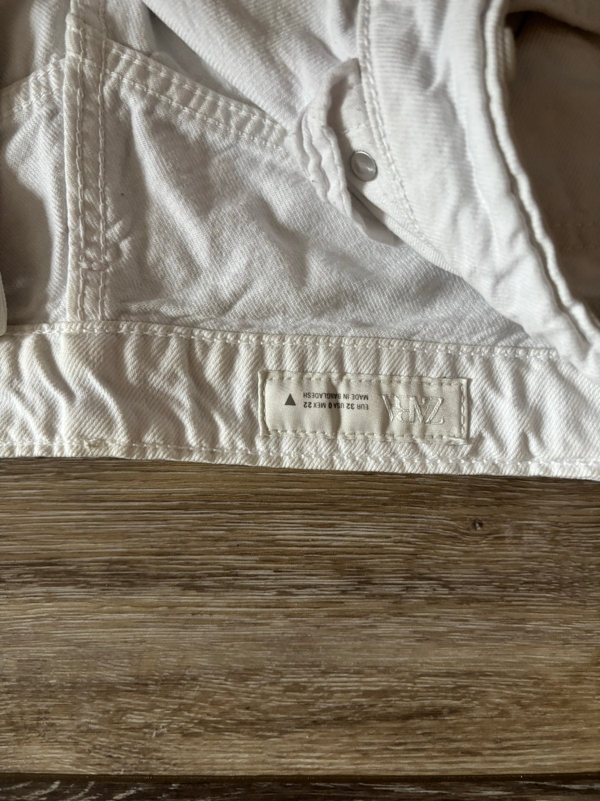 Zara Witte Broek Maat 32 (XS) - Zo goed als nieuw, Kleding | Dames, Broeken en Pantalons, Zo goed als nieuw, Maat 34 (XS) of kleiner