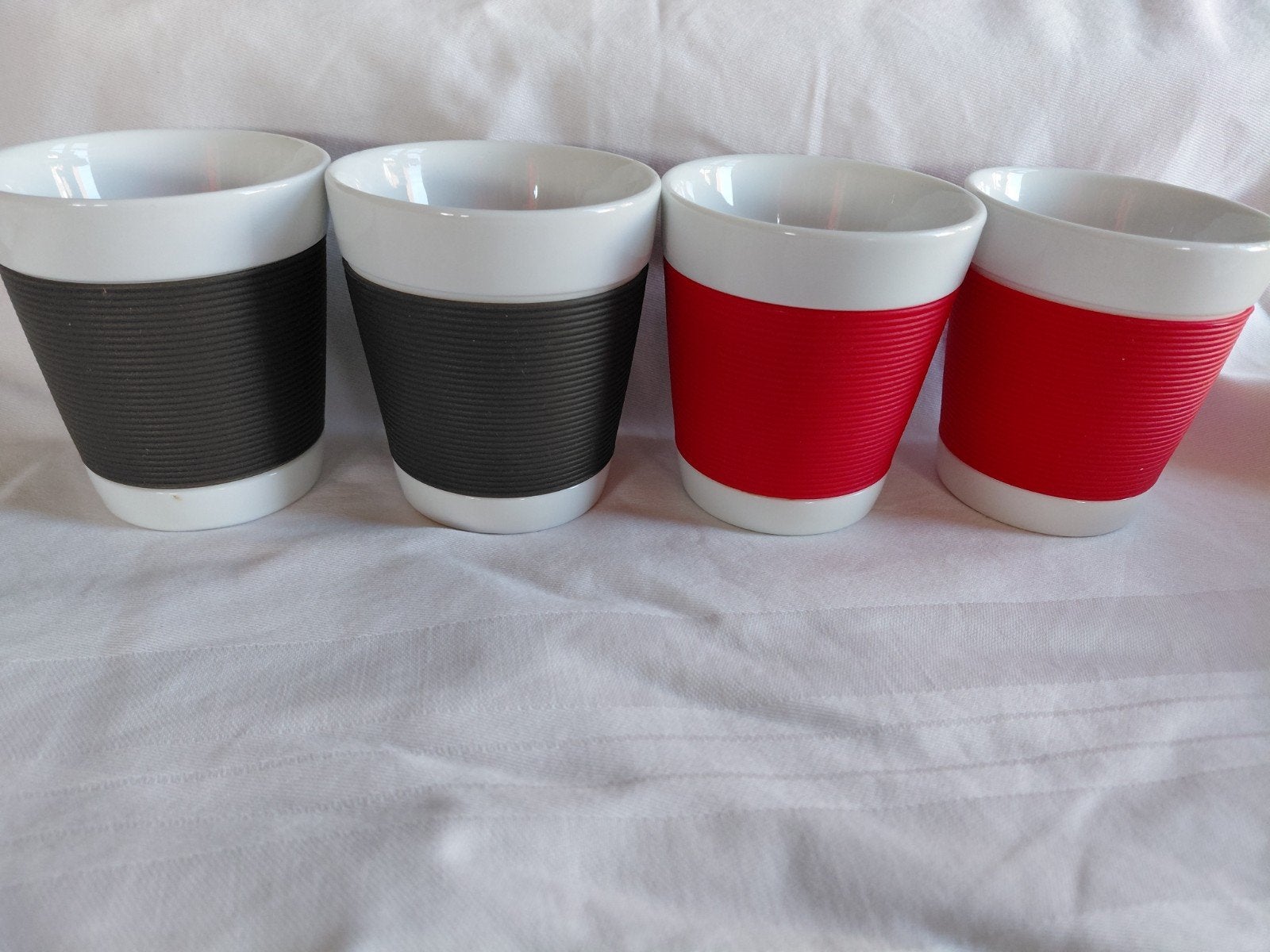 Set van 4 Bodum  canteen mokken - 2 rood, 2 zwart, Gebruikt, Overige merken, Glas, Overige stijlen