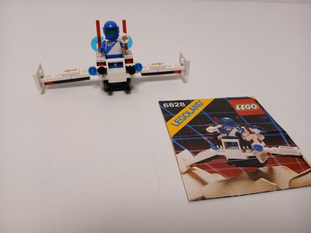 Lego space 6828 twin winged spoiler met boekje, Kinderen en Baby's, Speelgoed | Duplo en Lego, Ophalen of Verzenden