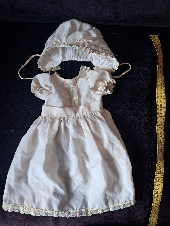 poppenjurk erg mooi met muts oud erg mooi, Ophalen of Verzenden, Gebruikt, Barbie