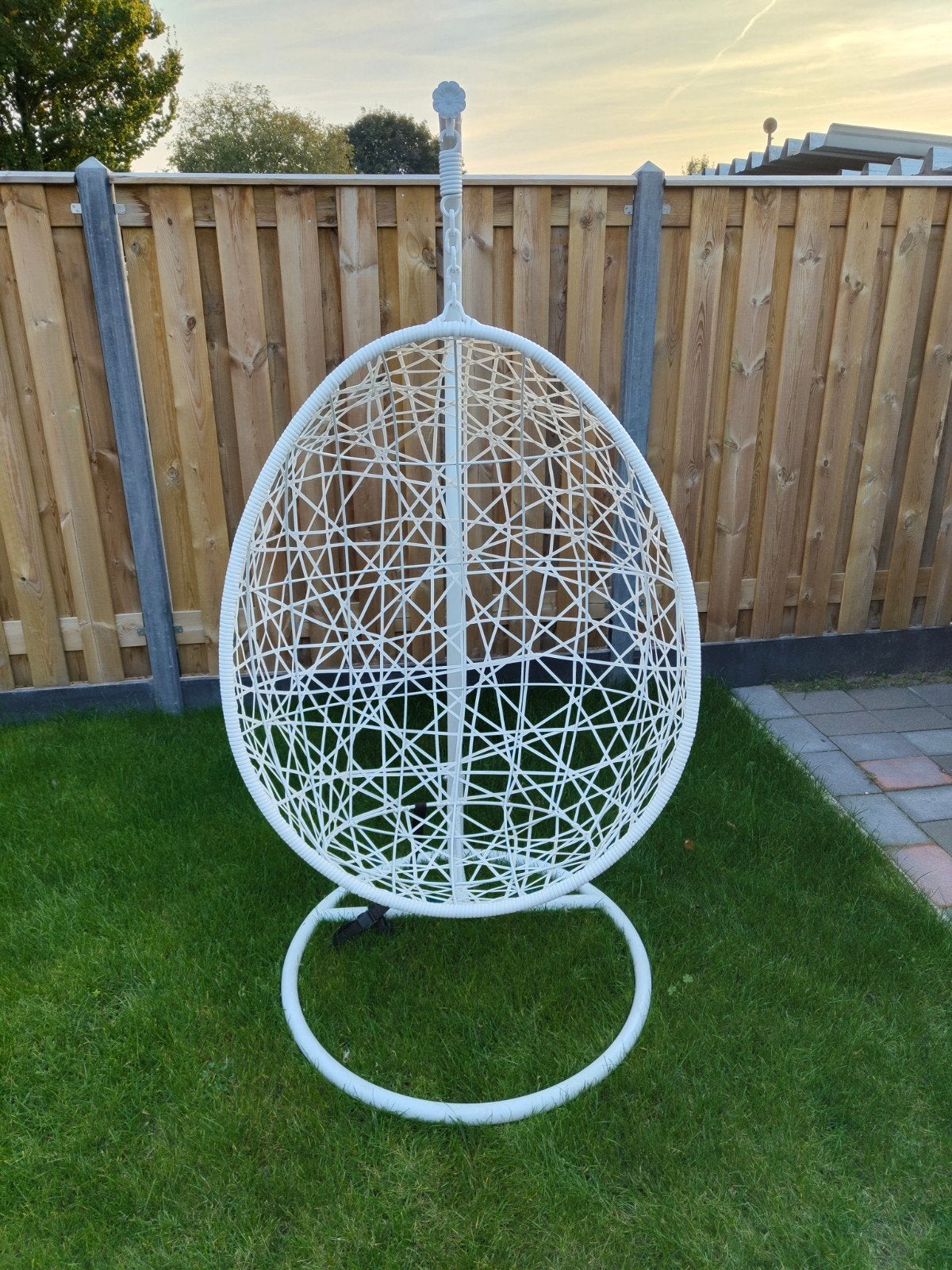 Witte Eihangstoel - Comfortabel en Stijlvol, Ophalen, Gebruikt, Wicker