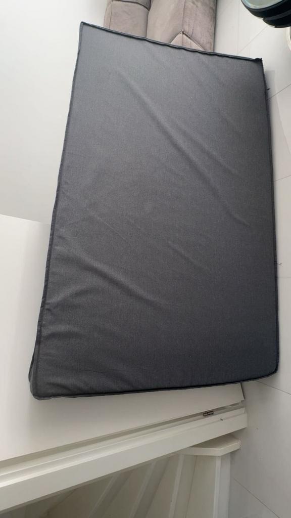 Matras, Huis en Inrichting, Slaapkamer | Matrassen en Bedbodems, Ophalen, Zo goed als nieuw, Eenpersoons