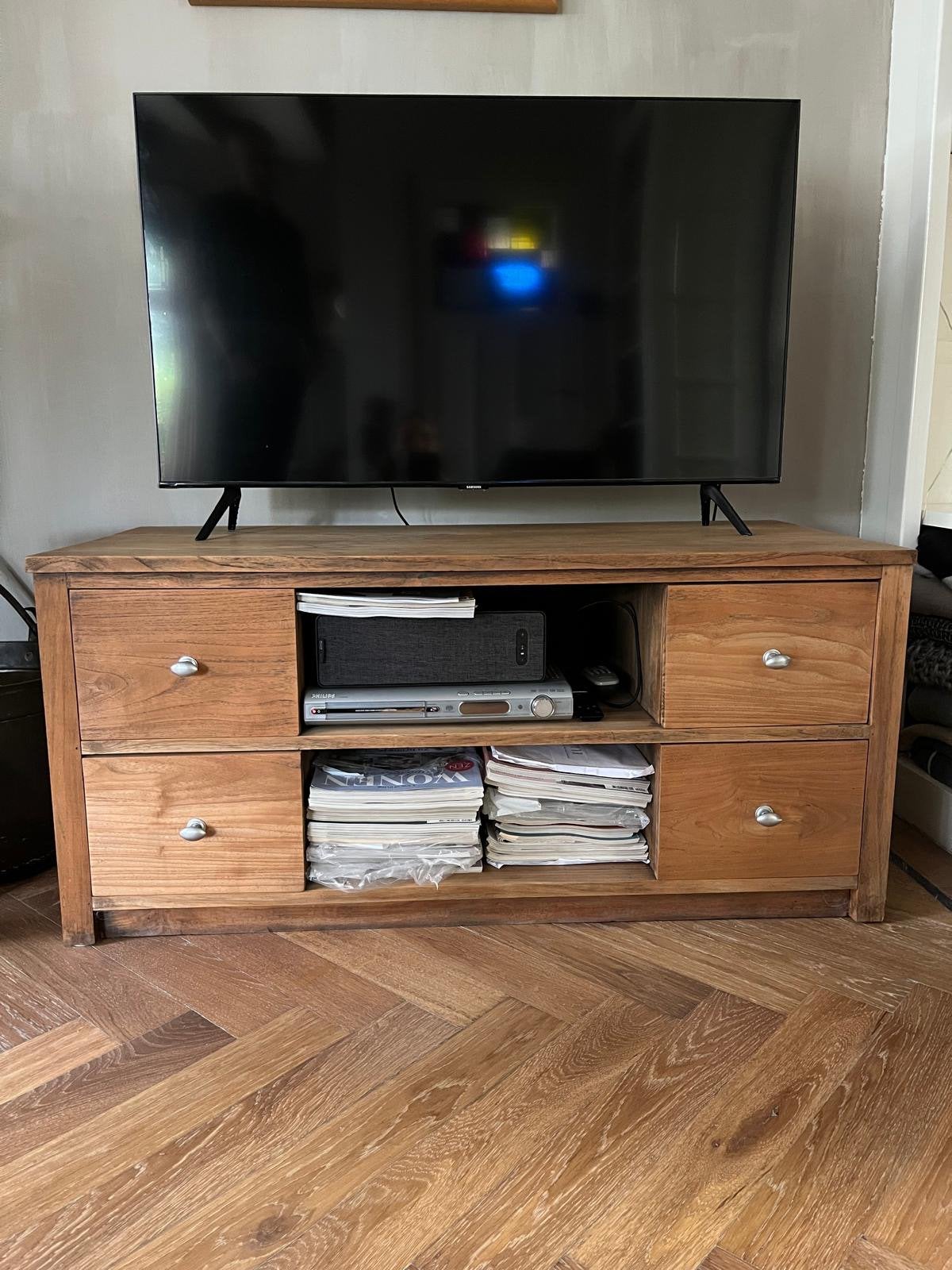 Massief teak televisie meubel, Ophalen, Zo goed als nieuw