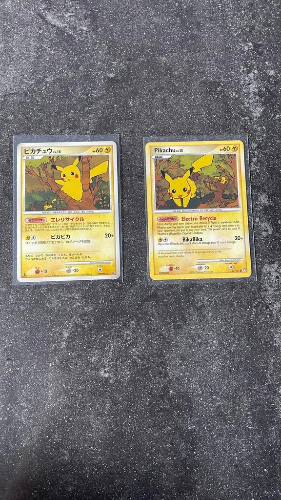 Pikachu set japanse en engels, Ophalen of Verzenden, Zo goed als nieuw, Meerdere kaarten