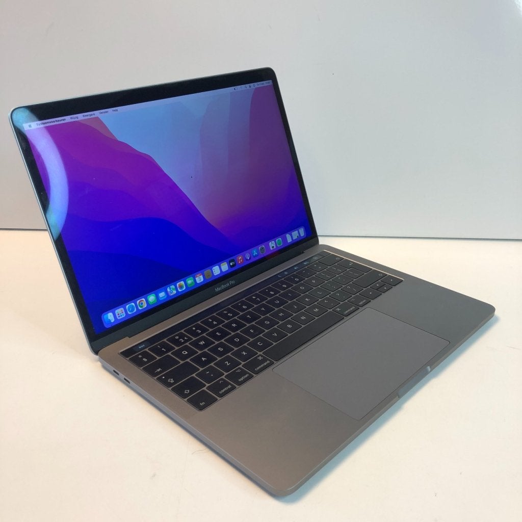 Apple Macbook Pro 13 2017 | i7 | 1TB | 16GB | Nette Staat, Apple, Zo goed als nieuw, Support@apple.com, One Apple Park Way
Cupertino, CA 95014
United States