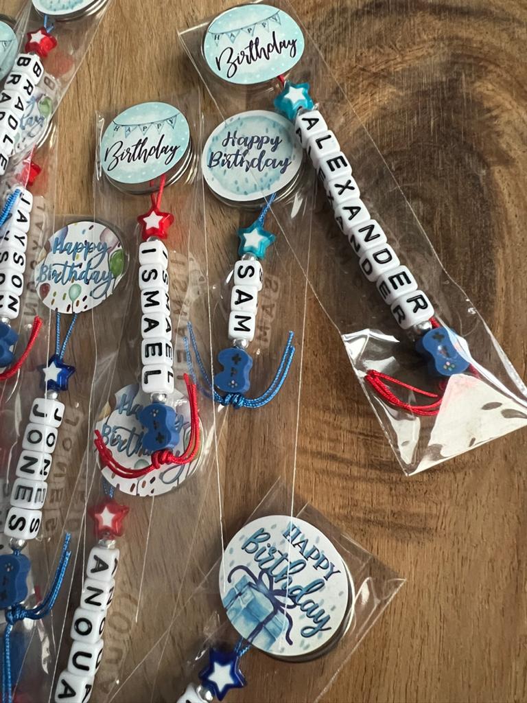 Game controller sleutelhangers met naam -leuk trakteren-, Ophalen of Verzenden, Nieuw, Feestartikel, Verjaardag