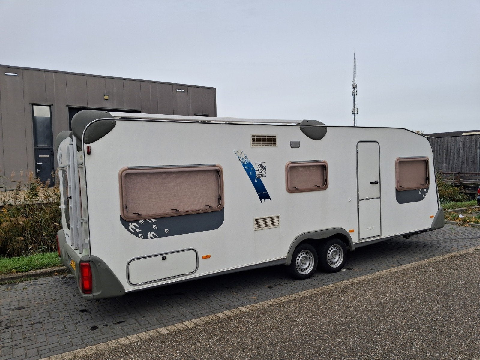 Knaus 650 Eurostar met Brand Voortent, Airco, 6 persoons, Caravans en Kamperen, Rondzit, Voortentlamp, Frans bed, Particulier