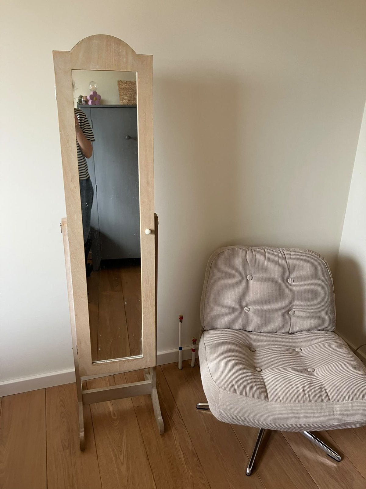 Spiegel kast meisjes kamer, Ophalen, Rechthoekig