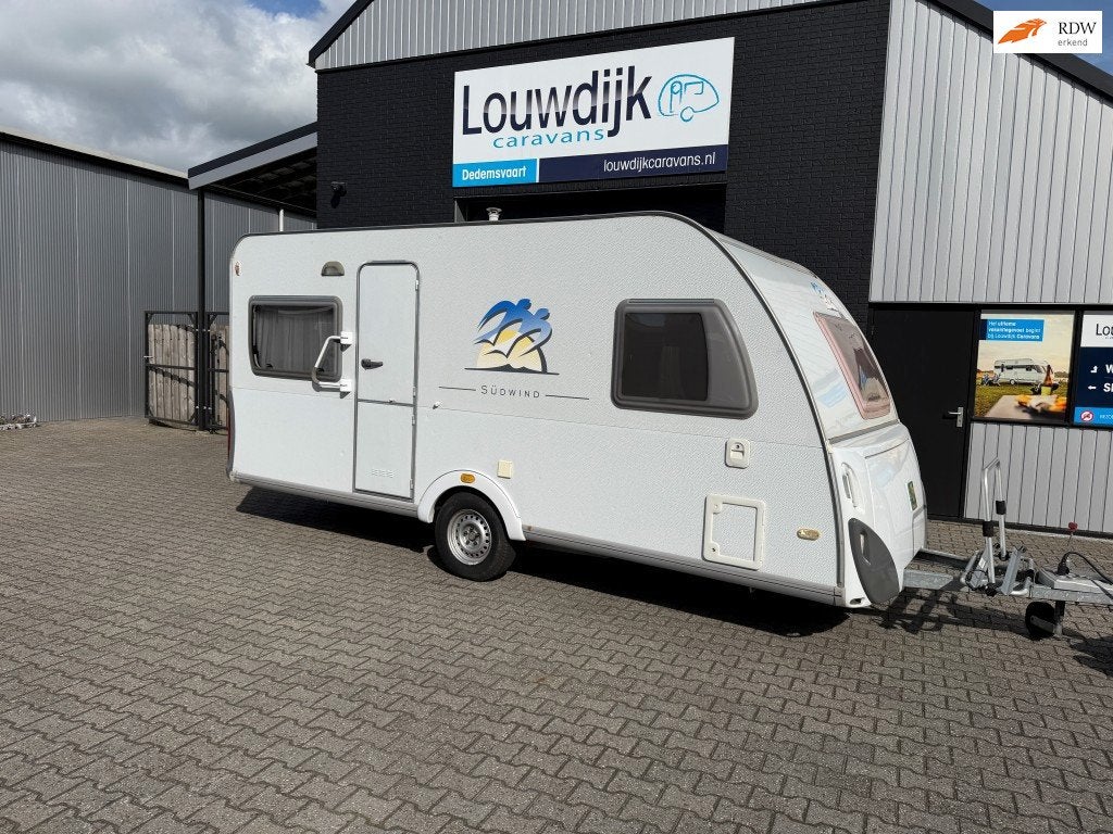 KNAUS Sudwind 450 FU ’04 (Fransbed, Rondzit), Caravans en Kamperen, Rondzit, Bedrijf, Lengtebed, 6 tot 7 meter