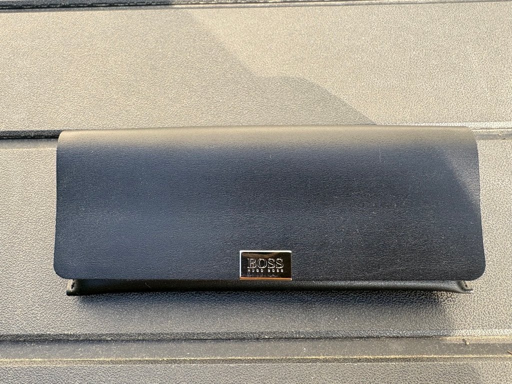 Brillenetui Hugo Boss, Ophalen of Verzenden, Zo goed als nieuw, Zwart, Overige merken