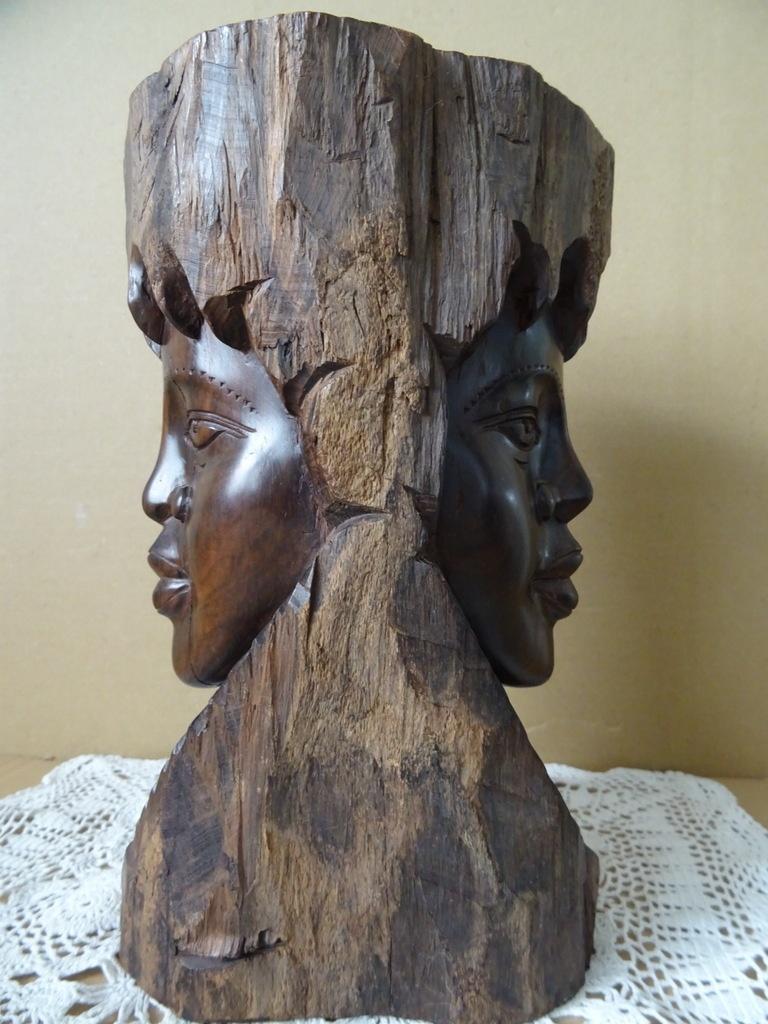 Afrikaans beeld ebbenhouten beeld vrouw tweekoppig 26cm, Antiek en Kunst, Ophalen of Verzenden
