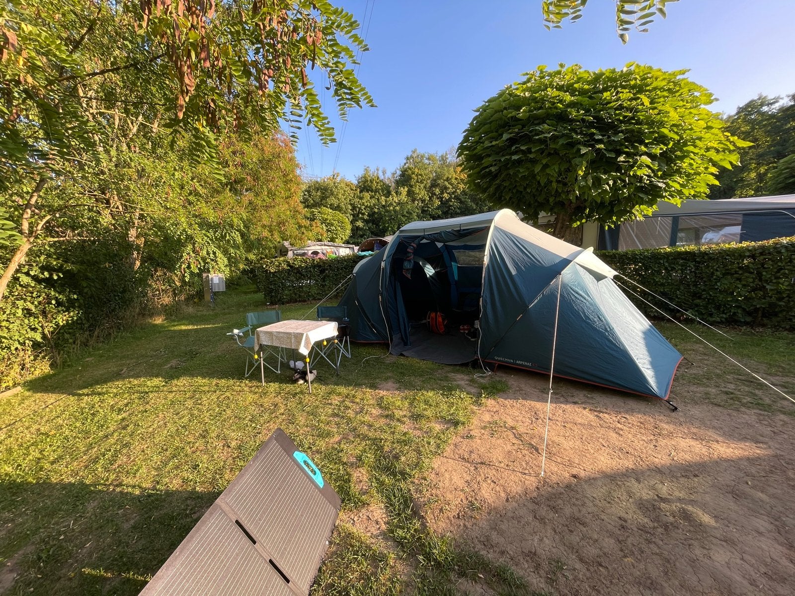 Quechua Arpenaz 4.2 familietent - 4 personen, Ophalen, Gebruikt, Tot en met 4