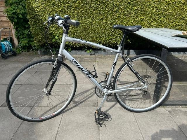 Specialized Sirrus, Fietsen en Brommers, Fietsen | Heren | Sportfietsen en Toerfietsen, Velgrem, 49 tot 53 cm, Zo goed als nieuw