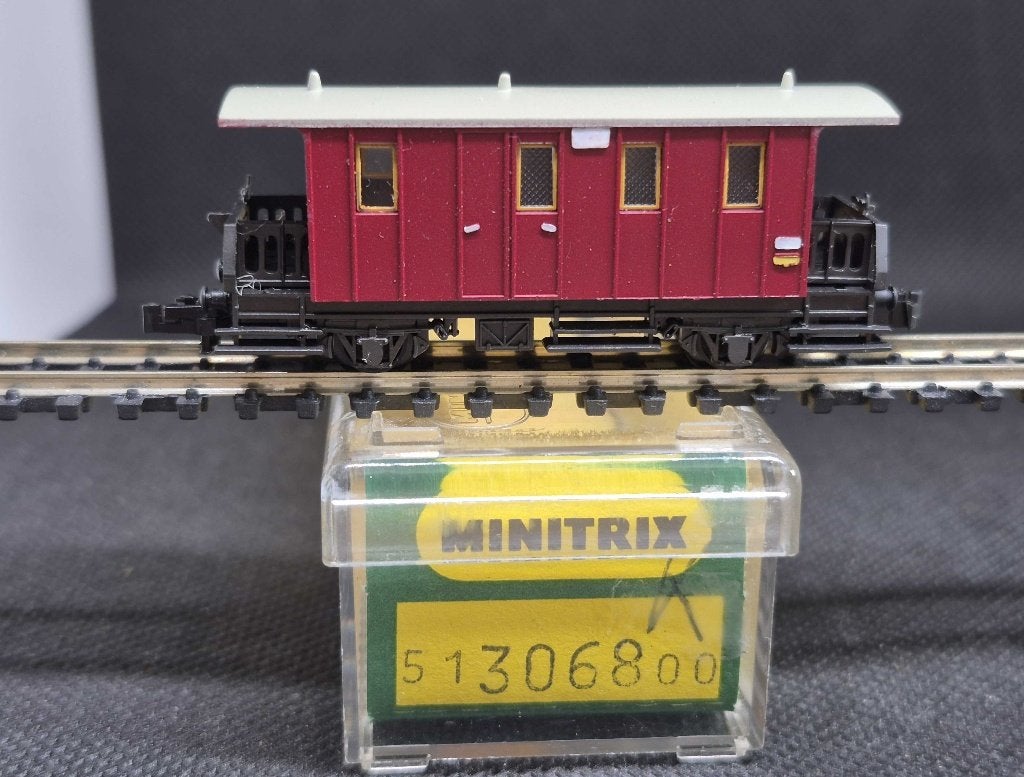 Minitrix 3068 - K.Bay.Sts.B. Gepäckwagen PPostL (16919), Gebruikt, Gelijkstroom, Trix, Wagon
