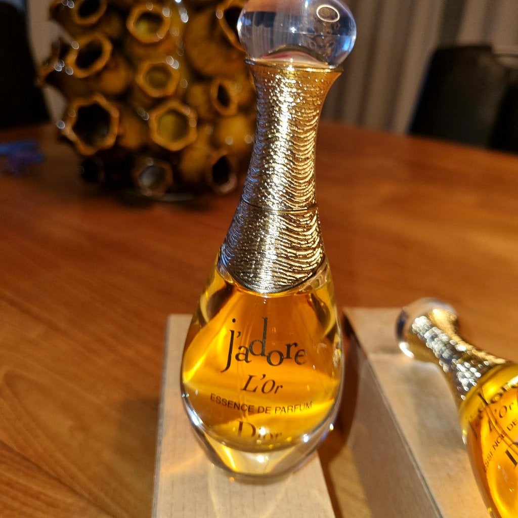 Dior jadore le or essence de parfum 40ml nieuw DISCONTINUED, Verzamelen, Verzenden, Nieuw, Parfumfles, Gevuld