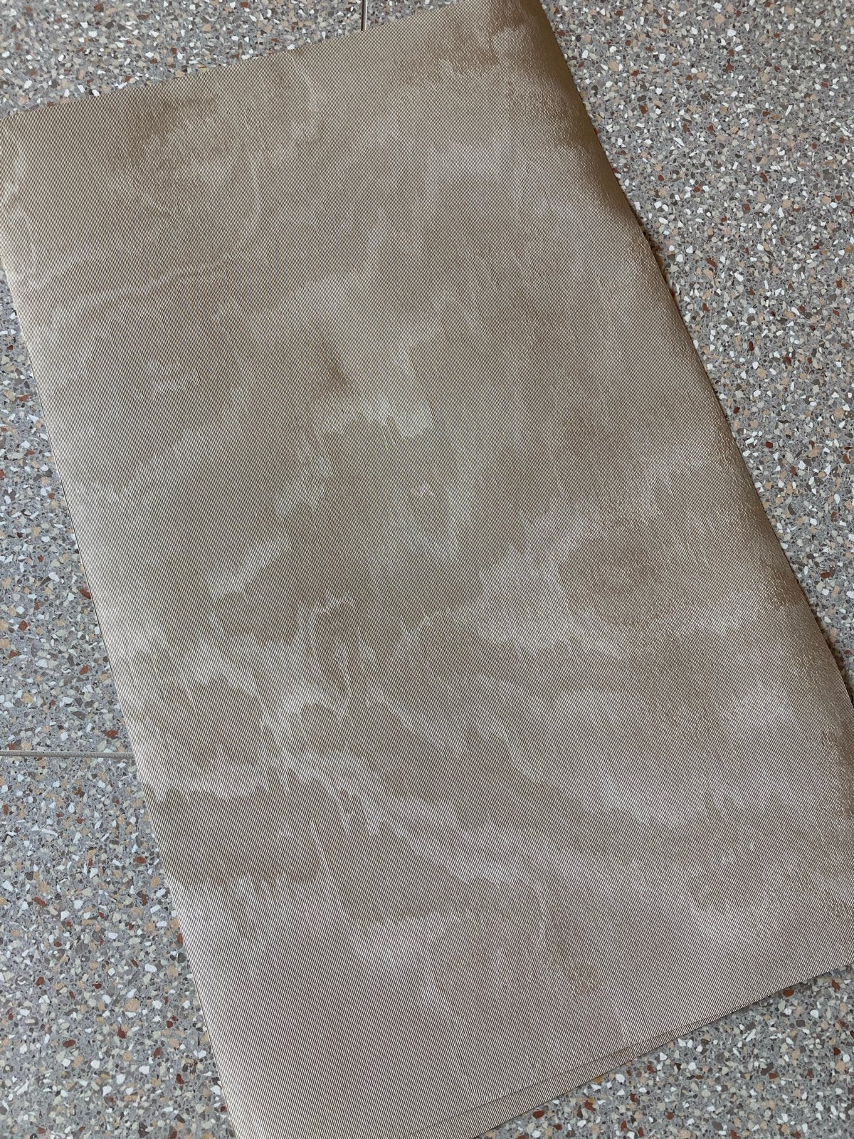 Sample behang Hookedonwalls Material Matters Moiré 24737, Overige merken, Beige, Structuur, Modern
