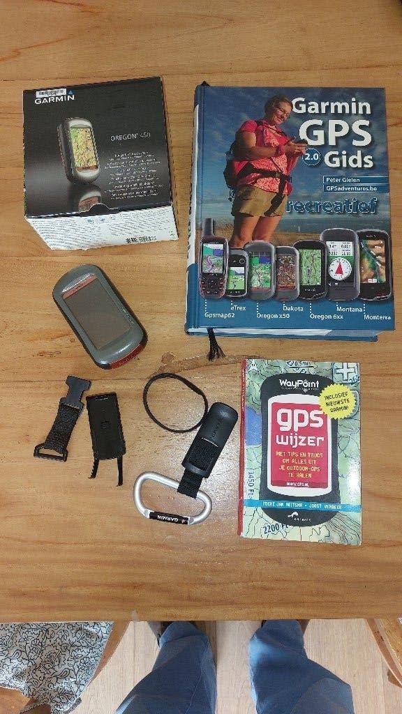 garmin oregon 450 + handboeken, Sport en Fitness, Bergsport en Wandelen, Ophalen of Verzenden, Zo goed als nieuw, Navigatie of Gps