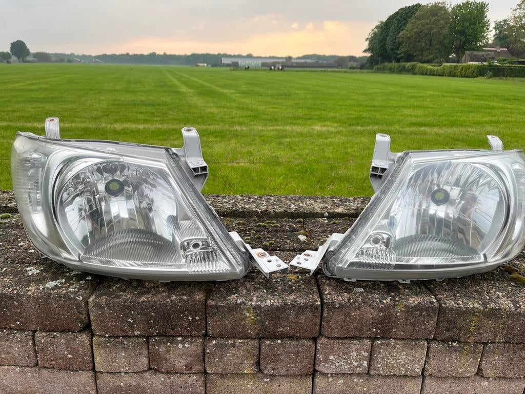 Toyota Hilux koplampen, Ophalen of Verzenden, Toyota