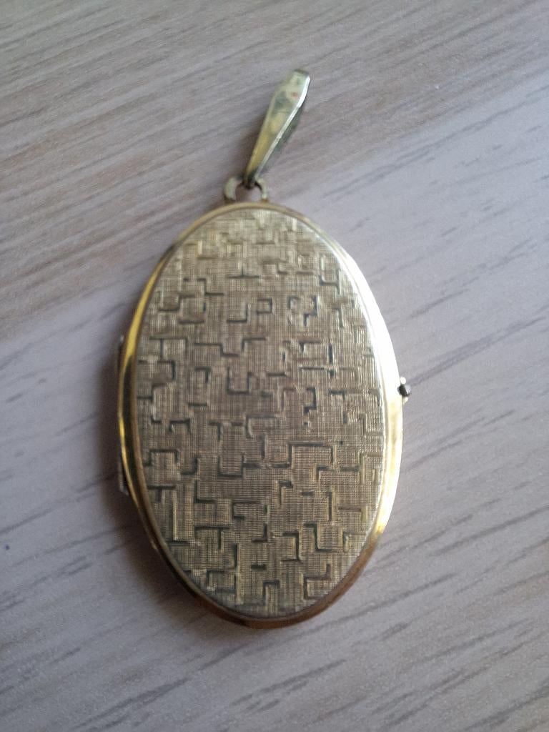 Kordes&Lichtenfels " Amerik Double" Medaillon ketting hanger, Ophalen of Verzenden, Zo goed als nieuw, Goud, Overige materialen