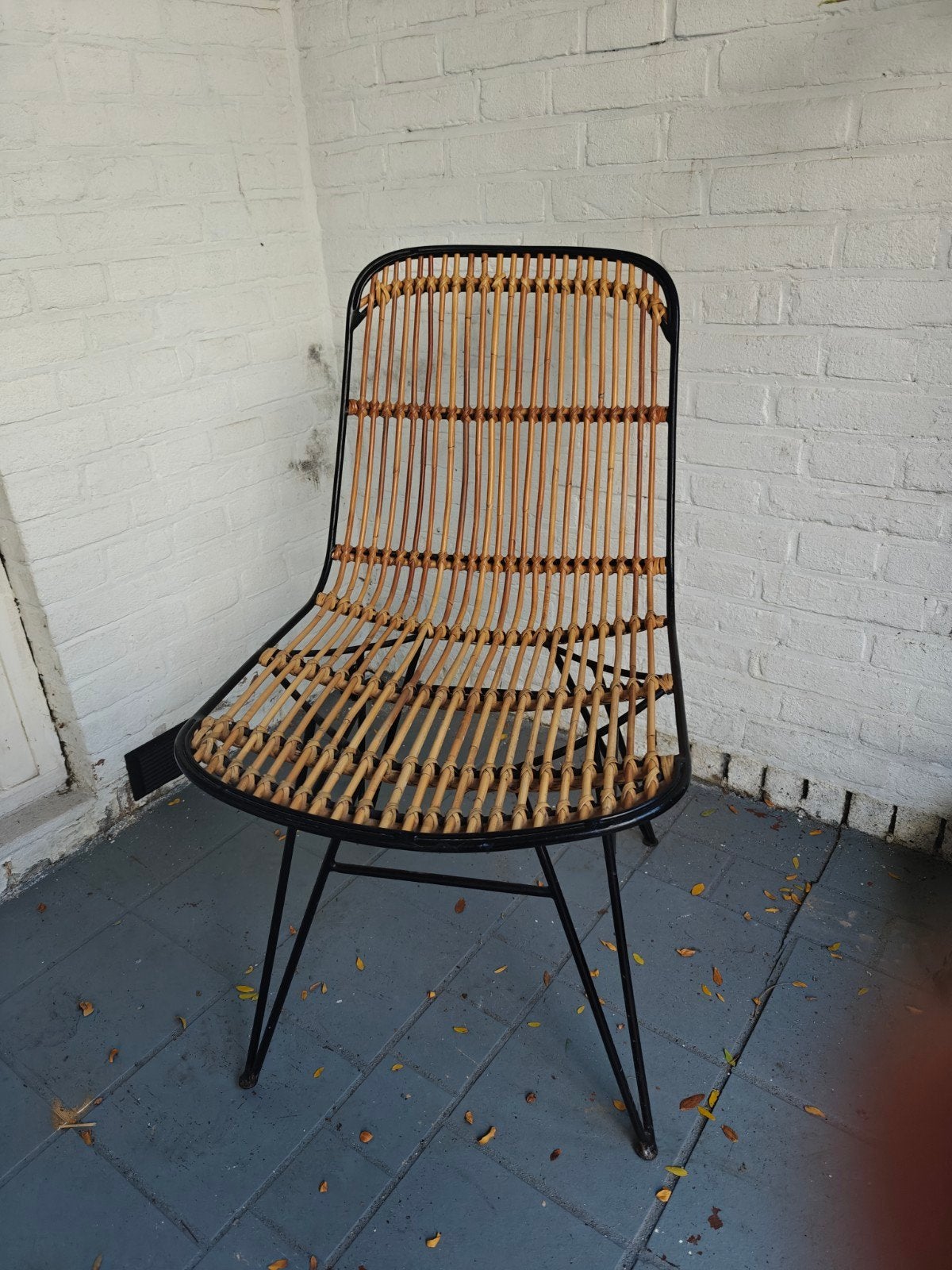4 Rotan stoelen met metalen frame, Ophalen, Modern, Natuurlijk, Bohemian, Gebruikt, Overige kleuren