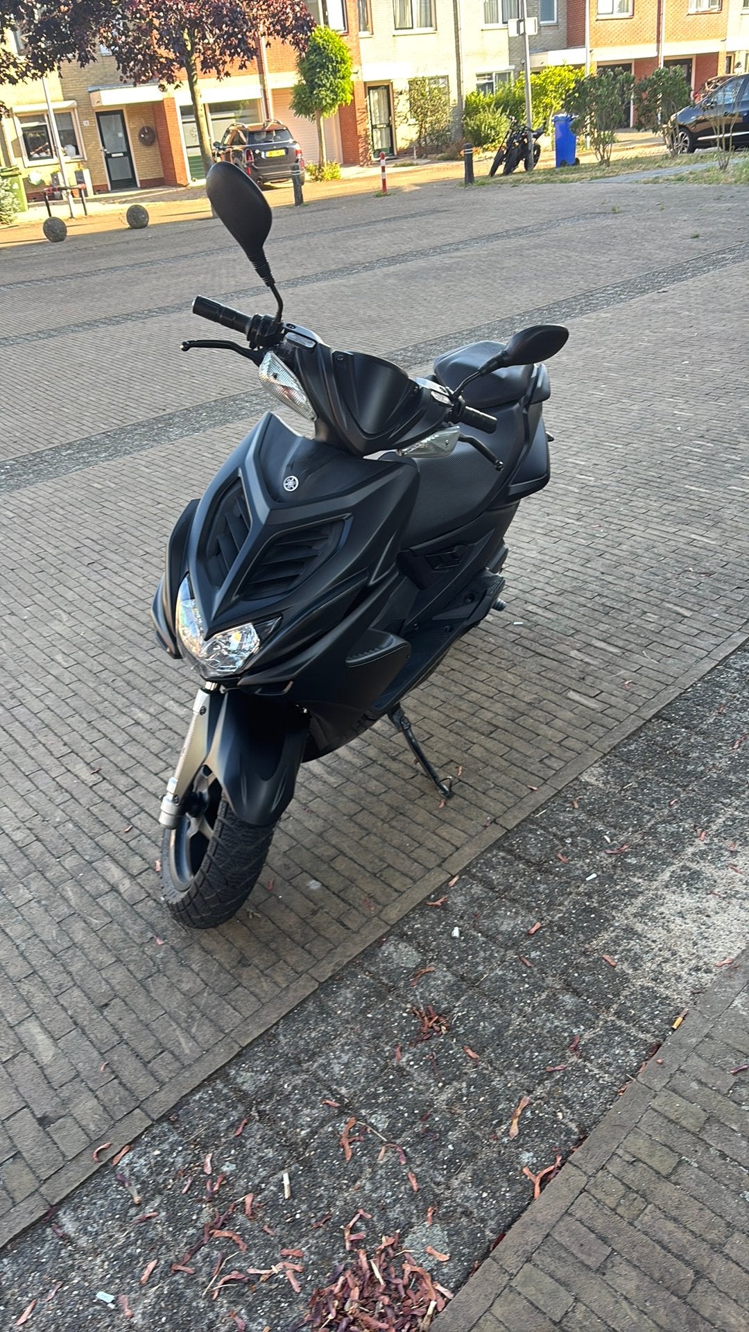 Yamaha earox 50cc 4t, Ophalen, Aerox, Maximaal 45 km/u, Zo goed als nieuw
