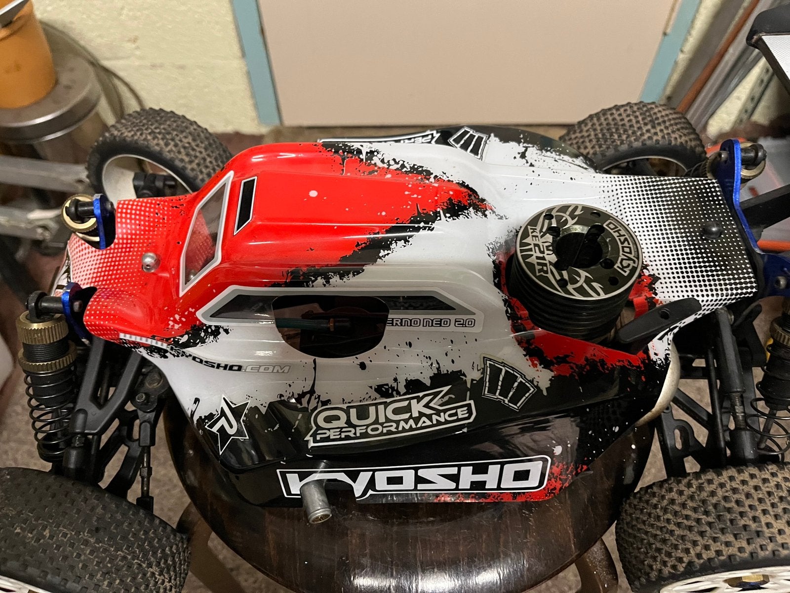 Kyosho inferno 2.0, Ophalen, Auto offroad, Zo goed als nieuw, Schaal 1:8