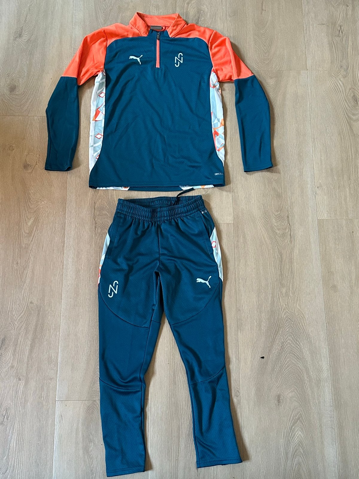 Puma Neymar Jr. Trainingspak Maat 152, Ophalen of Verzenden, Zo goed als nieuw, Jongen of Meisje, Setje