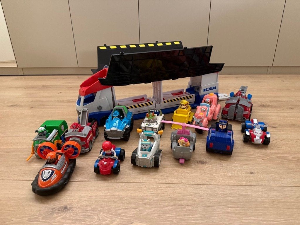 Grote PAW Patrol voertuigset met transporter, Kinderen en Baby's, Speelgoed | Speelgoedvoertuigen, Ophalen, Gebruikt