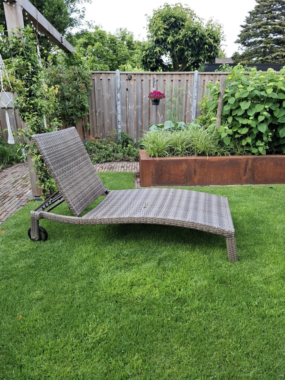 Gratis ligbed, Tuin en Terras, Ligbedden, Ophalen, Gebruikt, Kunststof