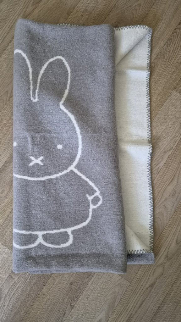 Nijntje baby deken grijs/wit, Ophalen, Wasbaar, Zo goed als nieuw, 137 cm