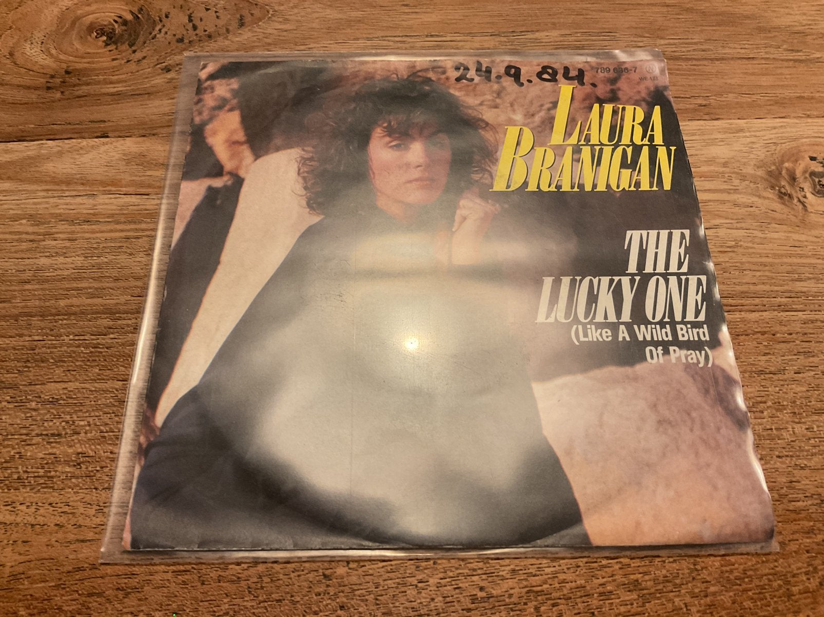 Laura Branigan, The lucky one, Ophalen of Verzenden, 7 inch, Pop