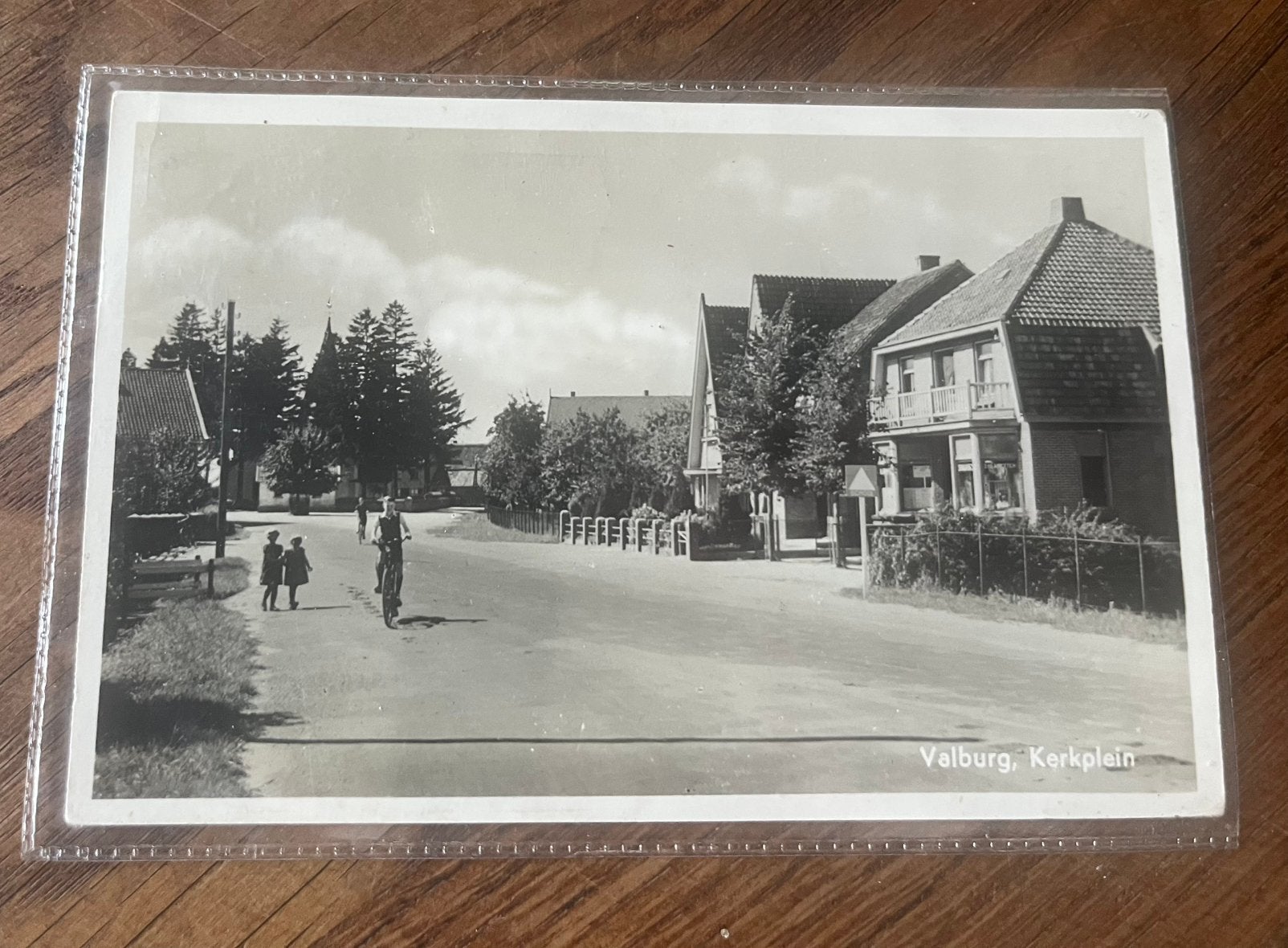 Valburg, Kerkplein, Ophalen of Verzenden, Gelopen, Gelderland