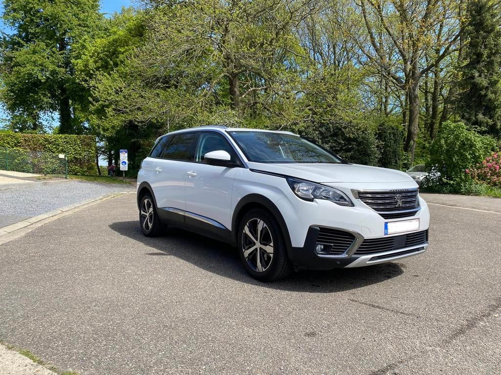 Peugeot 5008 1.2 PureTech Allure (EU6.2), Auto's, Voorwielaandrijving, Leder en Stof, Wit, Handgeschakeld