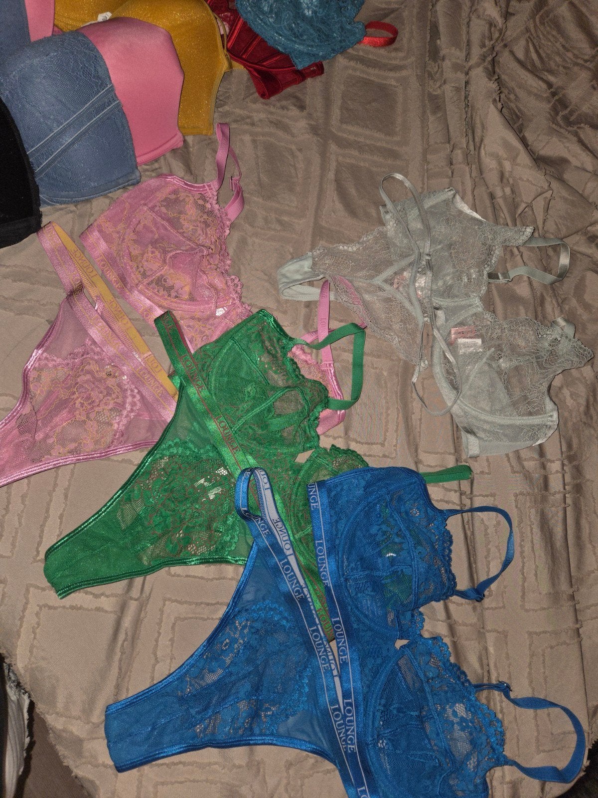 4 Lounge Lingerie setjes maat 85E, Lounge Lingerie, Ophalen of Verzenden, Roze, Setje